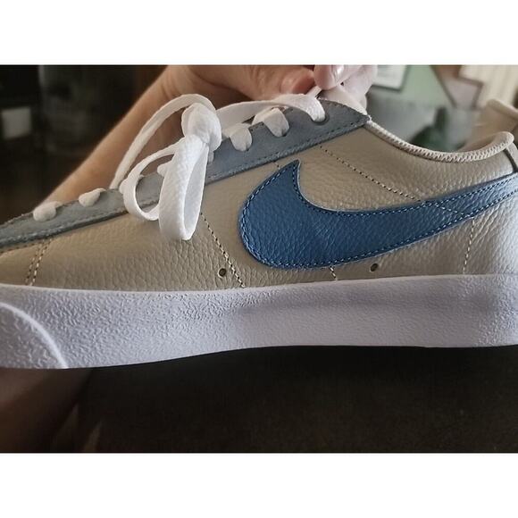 Nike Blazer Low '77 Vintage Men DQ9700-900 Tan Blue Size 9 NWOB Flawless - Picture 7 of 10